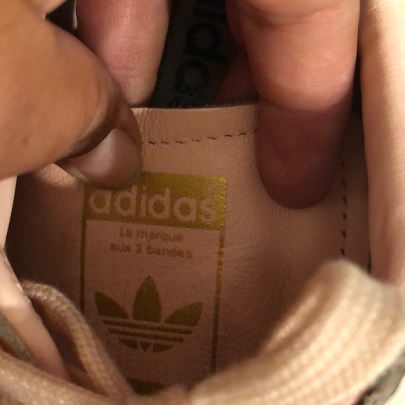 Light pink Adidas - Picture 5 of 8